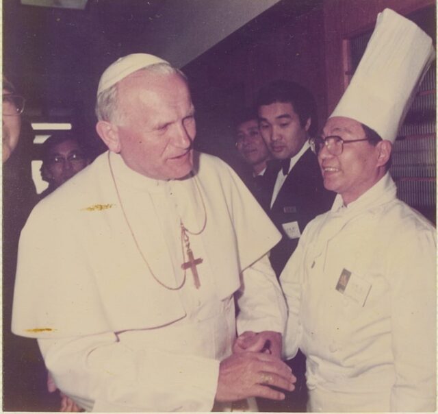 1981年2月25日 ローマ法王 ヨハネ・パウロ二世来広 広島アンデルセンに午餐のご下命