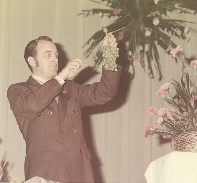 1972年7月19日 ビル・ヒクソン先生による “くらしの中の花”フラワーデザインショー